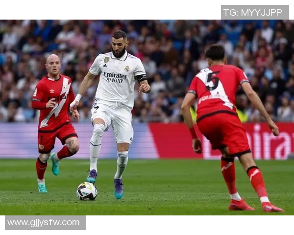 拉科鲁尼亚迎战巴列卡诺争夺西乙联赛重要积分之战